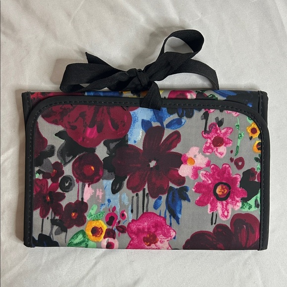 thirty-one Handbags - Thirty-One Multicolor Floral Organizer with Black Accents
